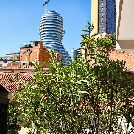 Dama * Tirana